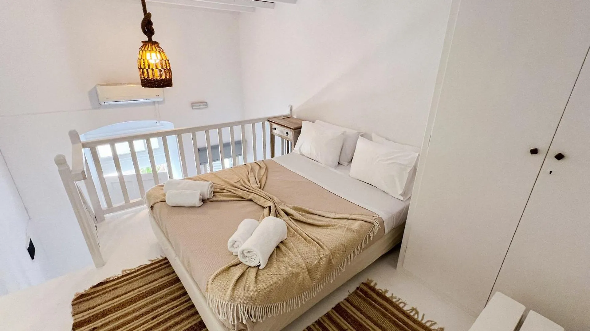 Kamara Residence & Suites Mykonos Town 0*,  Yunanistan