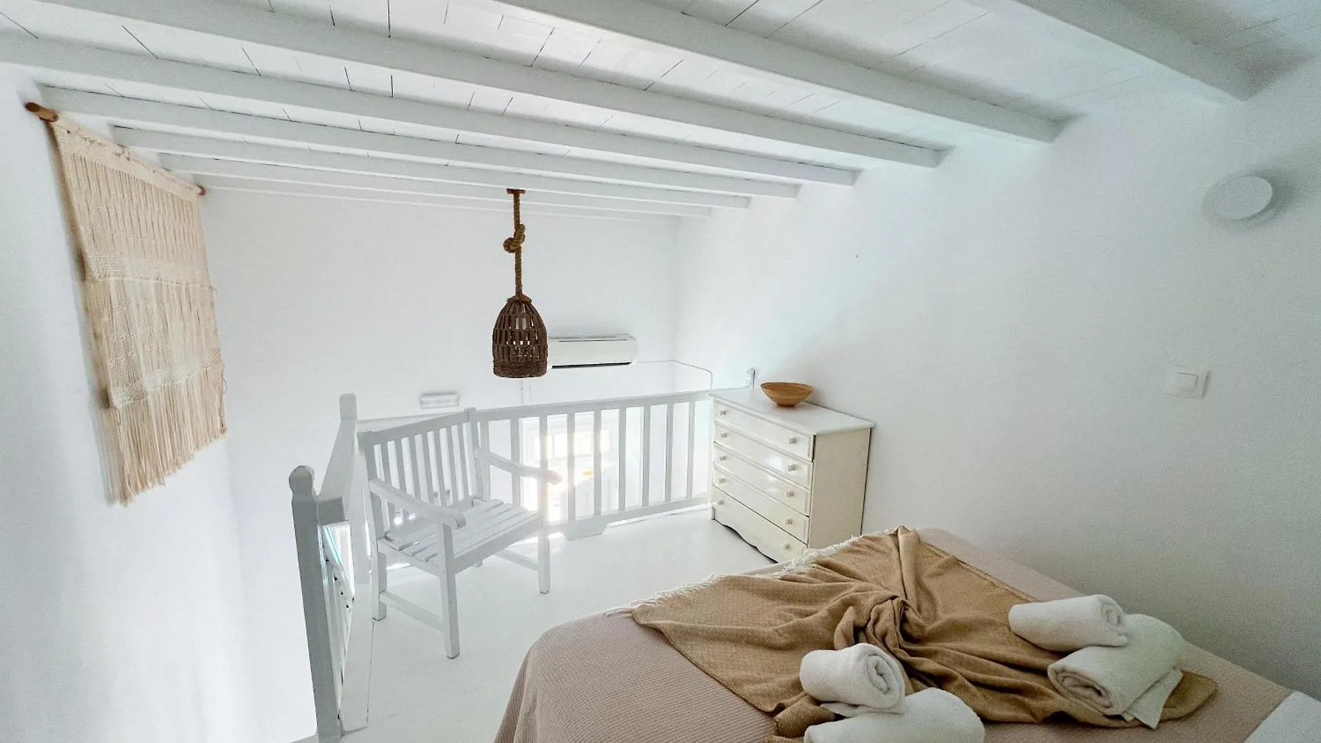 Kamara Residence & Suites Mykonos Town 0*,  Yunanistan